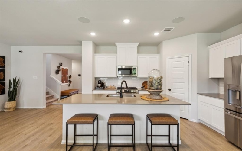 3509 Kingdom Drive, Denton, TX 76208, 5 Bedrooms Bedrooms, ,3 BathroomsBathrooms,Residential,For Sale,3509 Kingdom Drive,20865434