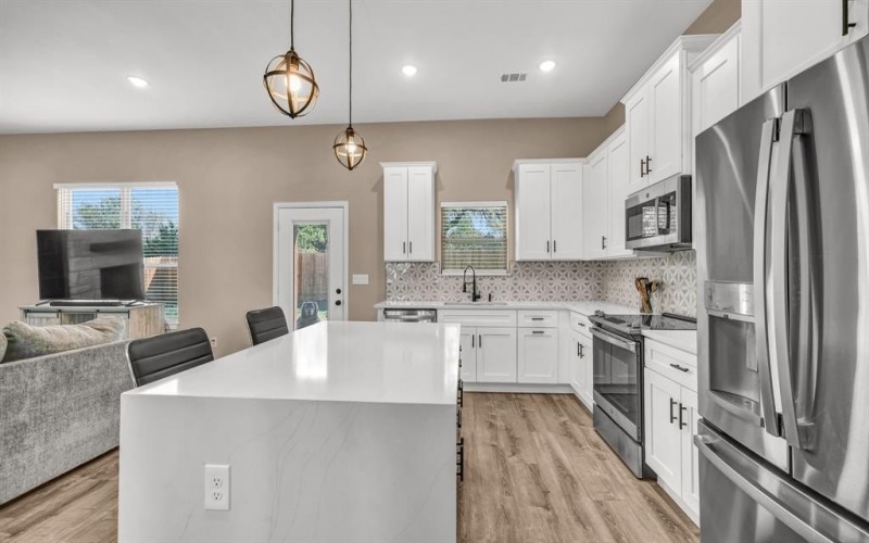 5513 Firewood Trail, Granbury, TX 76048, 3 Bedrooms Bedrooms, ,2 BathroomsBathrooms,Residential,For Sale,5513 Firewood Trail,20886953