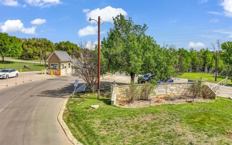 5513 Firewood Trail, Granbury, TX 76048, 3 Bedrooms Bedrooms, ,2 BathroomsBathrooms,Residential,For Sale,5513 Firewood Trail,20886953