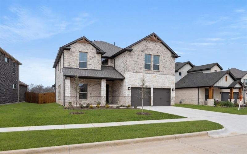 208 Allegheny Drive, Burleson, TX 76028, 5 Bedrooms Bedrooms, ,3 BathroomsBathrooms,Residential,For Sale,208 Allegheny Drive,20896963
