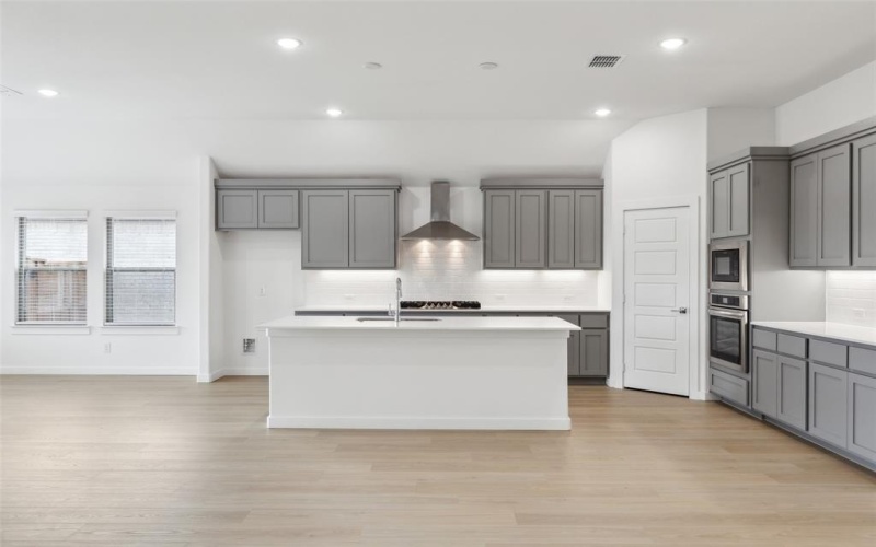 560 Moonrise Street, Waxahachie, TX 75165, 4 Bedrooms Bedrooms, ,3 BathroomsBathrooms,Residential,For Sale,560 Moonrise Street,20896985