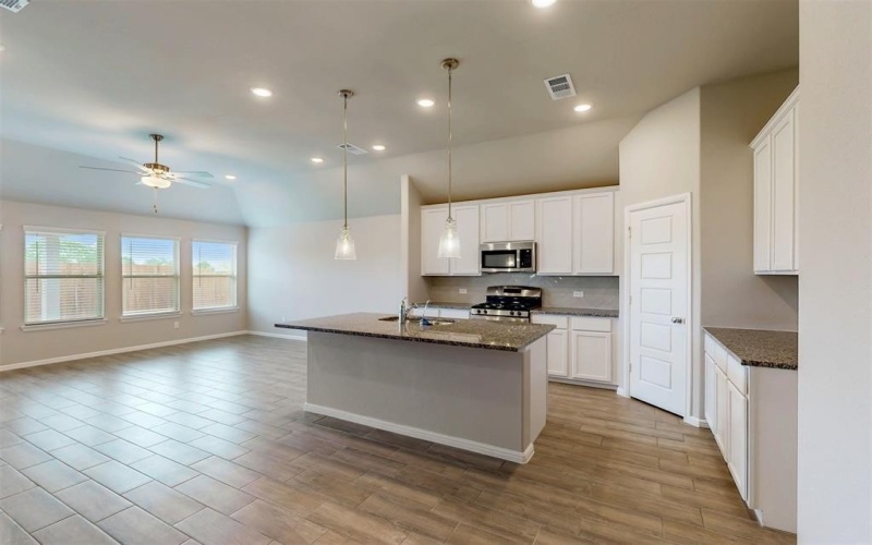716 Tawny Turn, Lavon, TX 75166, 4 Bedrooms Bedrooms, ,2 BathroomsBathrooms,Residential,For Sale,716 Tawny Turn,20840206