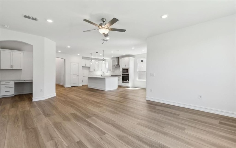 1416 Holmes Street, Celina, TX 75009, 5 Habitaciones Habitaciones , ,3 BañosBaños,Residential,En Venta,1416 Holmes Street,20870575