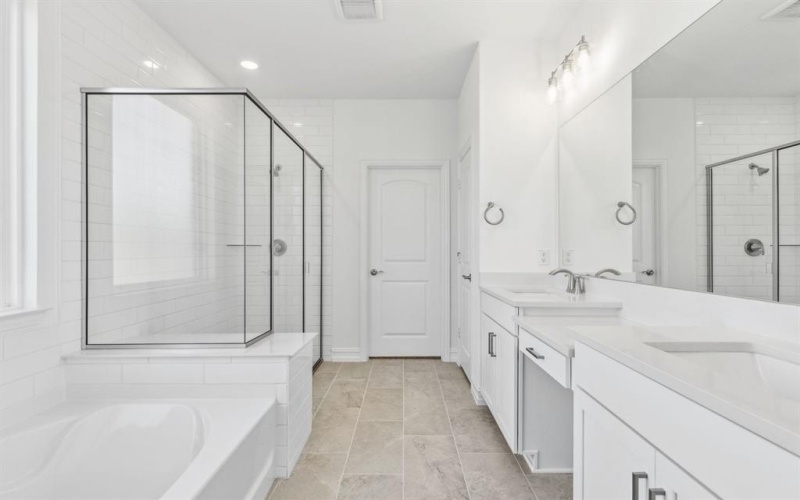 1416 Holmes Street, Celina, TX 75009, 5 Habitaciones Habitaciones , ,3 BañosBaños,Residential,En Venta,1416 Holmes Street,20870575