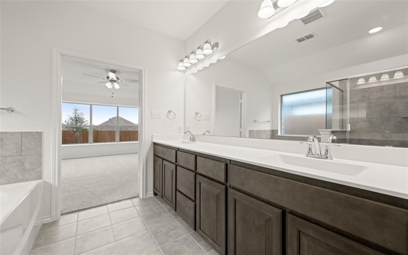 919 Madeline Lane, Cleburne, TX 76033, 3 Habitaciones Habitaciones , ,2 BañosBaños,Residential,En Venta,919 Madeline Lane,20887276