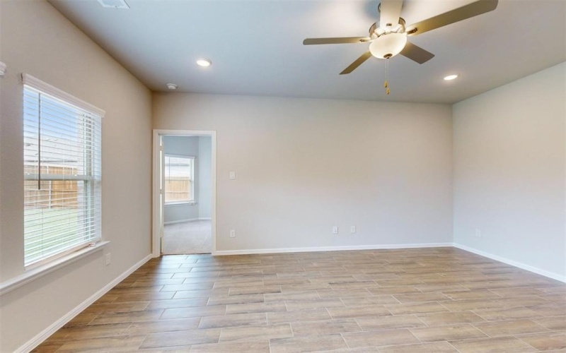 1133 Chandler Drive, Crowley, TX 76036, 5 Habitaciones Habitaciones , ,3 BañosBaños,Residential,En Venta,1133 Chandler Drive,20817971