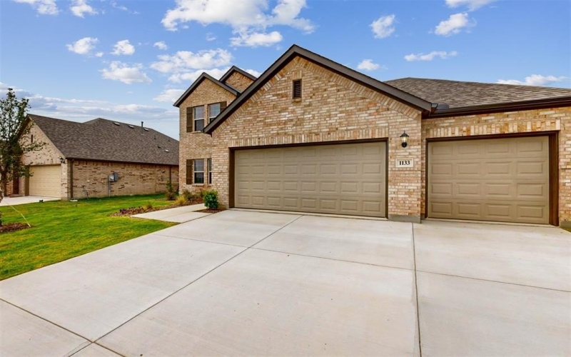 1133 Chandler Drive, Crowley, TX 76036, 5 Habitaciones Habitaciones , ,3 BañosBaños,Residential,En Venta,1133 Chandler Drive,20817971