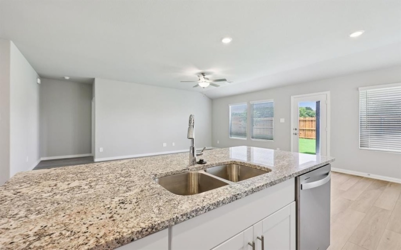 2205 Dunbar Drive, Sherman, TX 75092, 3 Bedrooms Bedrooms, ,3 BathroomsBathrooms,Residential,For Sale,2205 Dunbar Drive,20893273