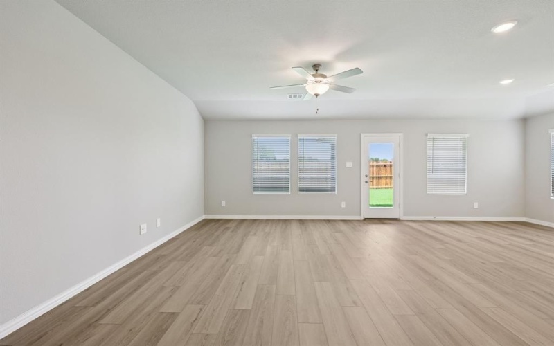 2205 Dunbar Drive, Sherman, TX 75092, 3 Bedrooms Bedrooms, ,3 BathroomsBathrooms,Residential,For Sale,2205 Dunbar Drive,20893273