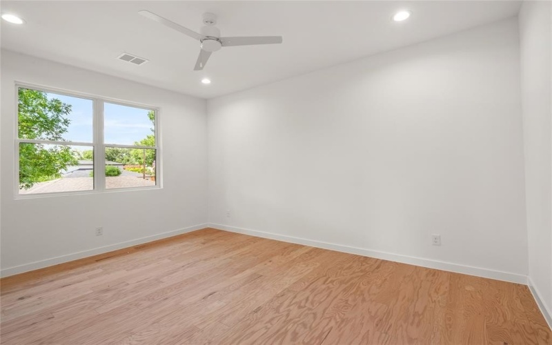 410 Kirkwood Drive, Dallas, TX 75218, 4 Habitaciones Habitaciones , ,3 BañosBaños,Residential,En Venta,410 Kirkwood Drive,20824804