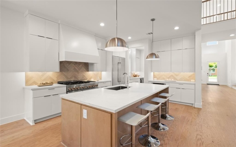 410 Kirkwood Drive, Dallas, TX 75218, 4 Habitaciones Habitaciones , ,3 BañosBaños,Residential,En Venta,410 Kirkwood Drive,20824804