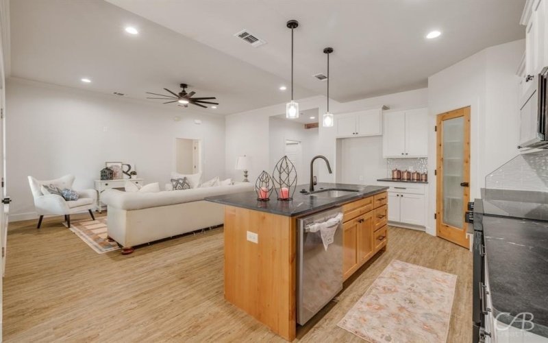 1206 Lytle Acres Drive, Abilene, TX 79602, 3 Habitaciones Habitaciones , ,2 BañosBaños,Residential,En Venta,1206 Lytle Acres Drive,20899783