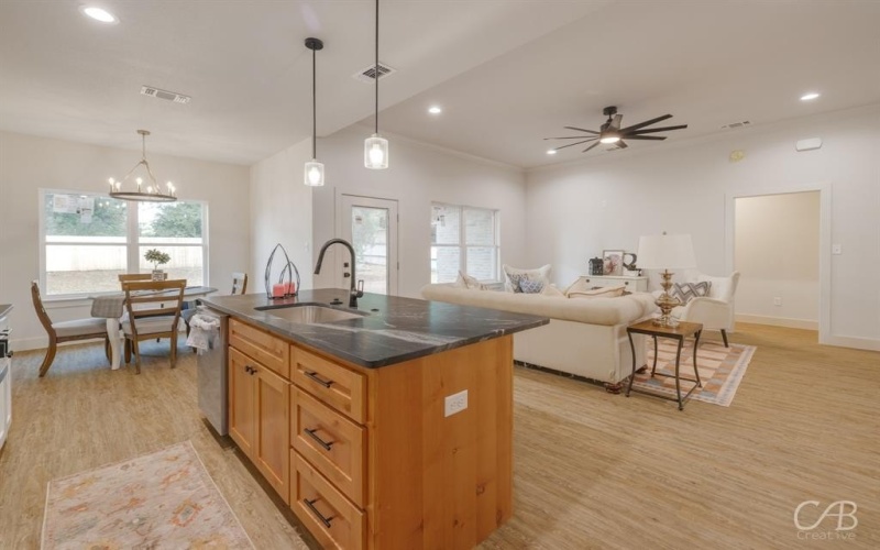 1206 Lytle Acres Drive, Abilene, TX 79602, 3 Habitaciones Habitaciones , ,2 BañosBaños,Residential,En Venta,1206 Lytle Acres Drive,20899783