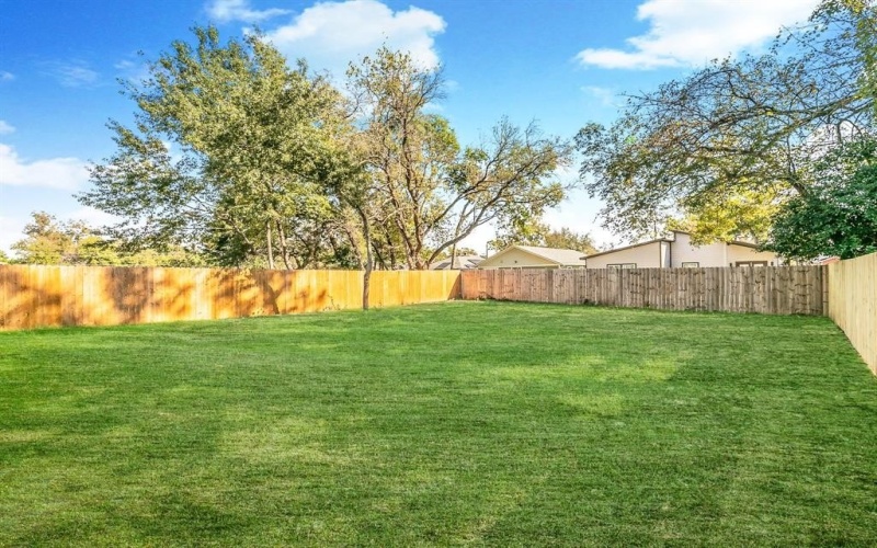 4550 Luzon Street, Dallas, TX 75216, 4 Habitaciones Habitaciones , ,2 BañosBaños,Residential,En Venta,4550 Luzon Street,20913459