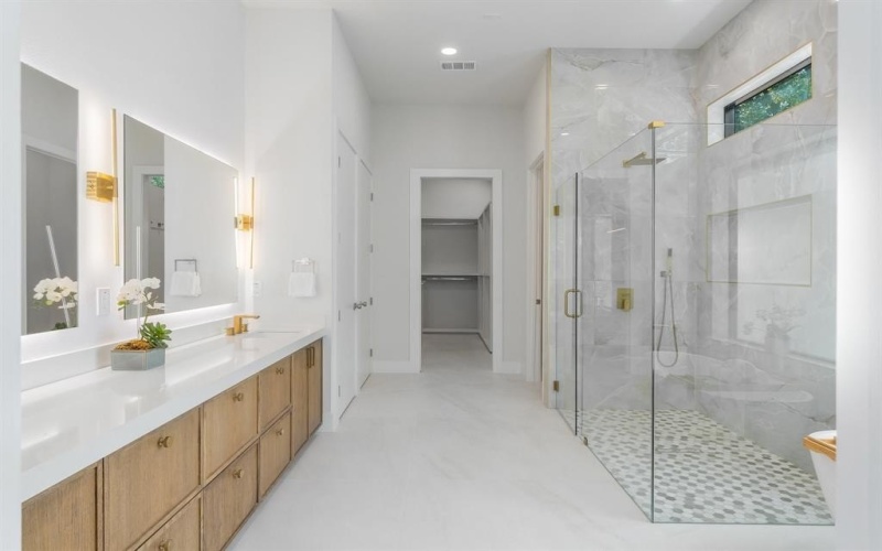 9409 Lenel Place, Dallas, TX 75220, 4 Bedrooms Bedrooms, ,5 BathroomsBathrooms,Residential,For Sale,9409 Lenel Place,20911761