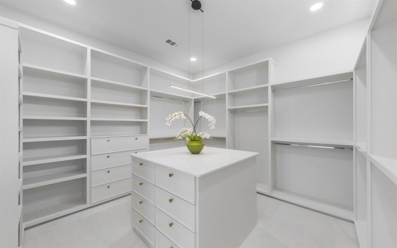 9409 Lenel Place, Dallas, TX 75220, 4 Bedrooms Bedrooms, ,5 BathroomsBathrooms,Residential,For Sale,9409 Lenel Place,20911761