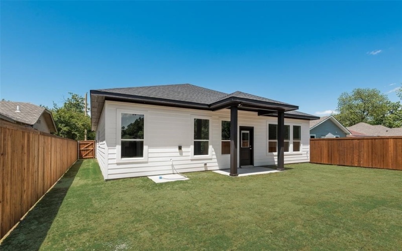 2534 Southland Street, Dallas, TX 75215, 4 Bedrooms Bedrooms, ,2 BathroomsBathrooms,Residential,For Sale,2534 Southland Street,20910136
