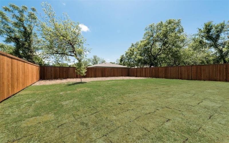 2534 Southland Street, Dallas, TX 75215, 4 Bedrooms Bedrooms, ,2 BathroomsBathrooms,Residential,For Sale,2534 Southland Street,20910136