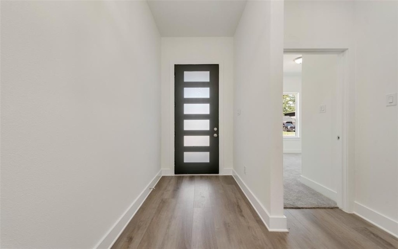 2534 Southland Street, Dallas, TX 75215, 4 Bedrooms Bedrooms, ,2 BathroomsBathrooms,Residential,For Sale,2534 Southland Street,20910136