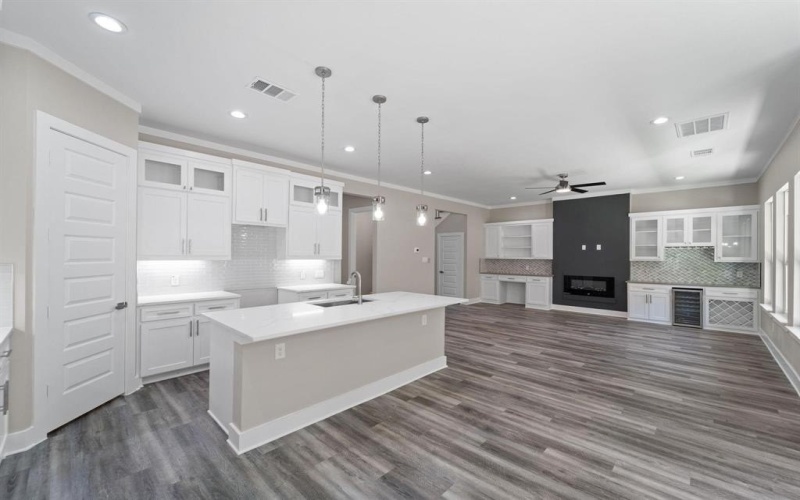 1320 Compton Street, Dallas, TX 75203, 4 Bedrooms Bedrooms, ,2 BathroomsBathrooms,Residential,For Sale,1320 Compton Street,20914539