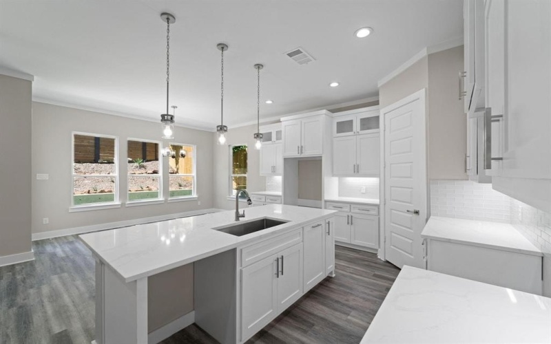 1320 Compton Street, Dallas, TX 75203, 4 Bedrooms Bedrooms, ,2 BathroomsBathrooms,Residential,For Sale,1320 Compton Street,20914539