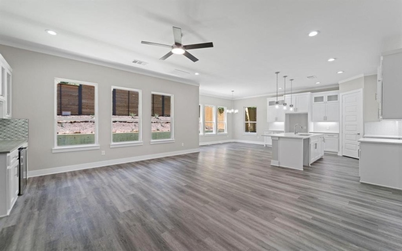 1320 Compton Street, Dallas, TX 75203, 4 Bedrooms Bedrooms, ,2 BathroomsBathrooms,Residential,For Sale,1320 Compton Street,20914539