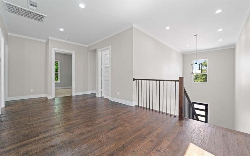 1320 Compton Street, Dallas, TX 75203, 4 Bedrooms Bedrooms, ,2 BathroomsBathrooms,Residential,For Sale,1320 Compton Street,20914539