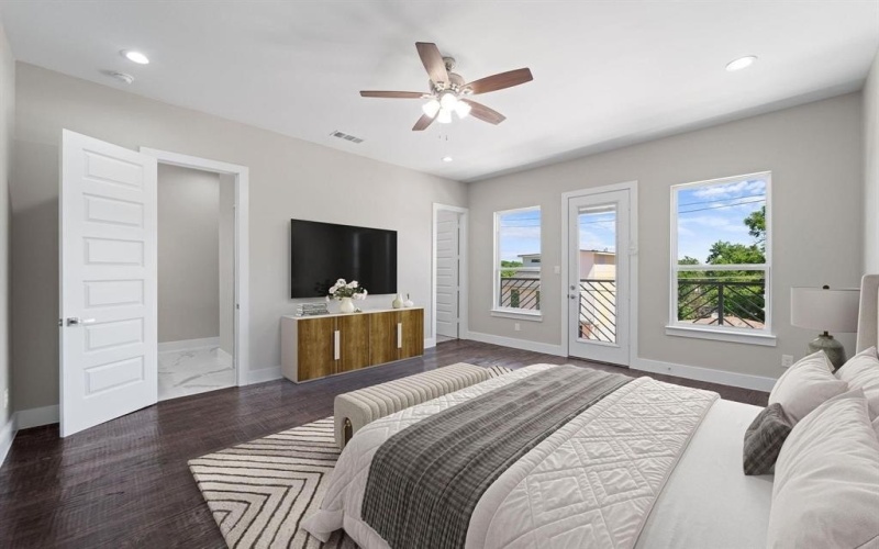 1320 Compton Street, Dallas, TX 75203, 4 Bedrooms Bedrooms, ,2 BathroomsBathrooms,Residential,For Sale,1320 Compton Street,20914539