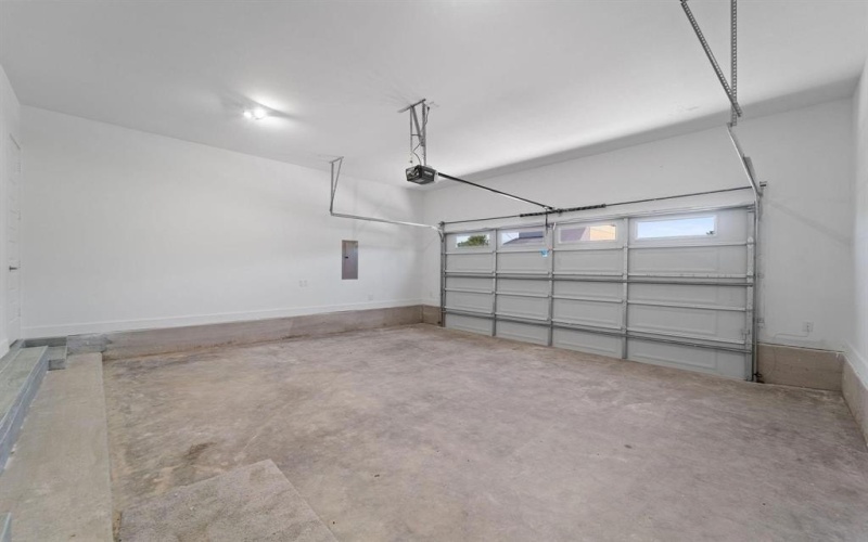 1320 Compton Street, Dallas, TX 75203, 4 Bedrooms Bedrooms, ,2 BathroomsBathrooms,Residential,For Sale,1320 Compton Street,20914539