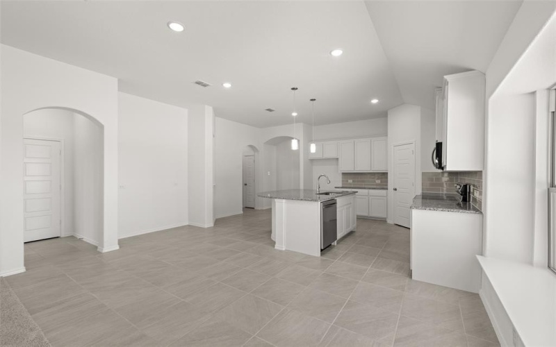 1148 Avery, Granbury, TX 76049, 3 Bedrooms Bedrooms, ,2 BathroomsBathrooms,Residential,For Sale,1148 Avery,20935293