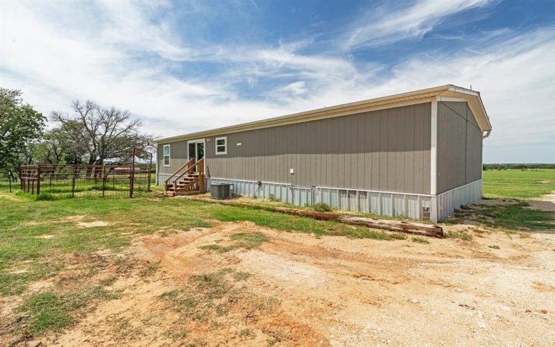 2052 County Road 103, Comanche, TX 76442, 3 Bedrooms Bedrooms, ,2 BathroomsBathrooms,Residential,For Sale,2052 County Road 103,20933712