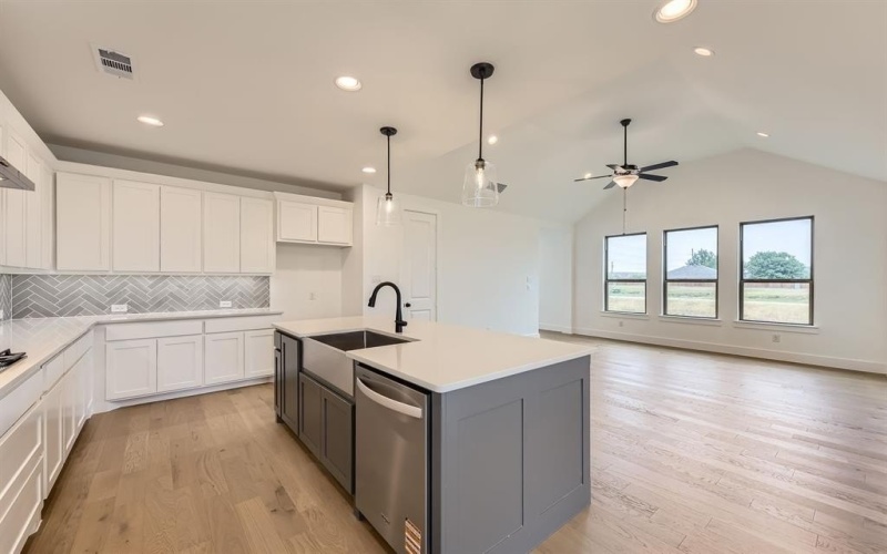 1717 Truro Lane, Fort Worth, TX 76052, 3 Habitaciones Habitaciones , ,2 BañosBaños,Residential,En Venta,1717 Truro Lane,20931770