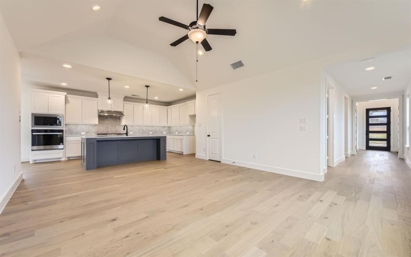 1717 Truro Lane, Fort Worth, TX 76052, 3 Habitaciones Habitaciones , ,2 BañosBaños,Residential,En Venta,1717 Truro Lane,20931770