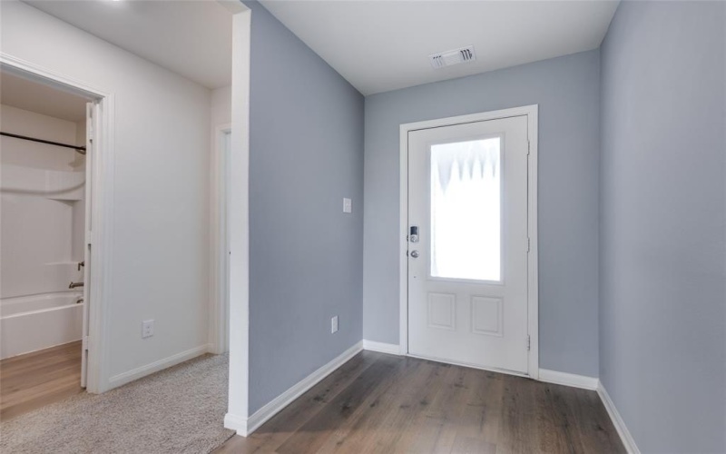 9936 Voyager Lane, Fort Worth, TX 76131, 3 Bedrooms Bedrooms, ,2 BathroomsBathrooms,Residential,For Sale,9936 Voyager Lane,20934774