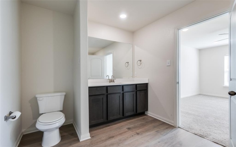 9936 Voyager Lane, Fort Worth, TX 76131, 3 Bedrooms Bedrooms, ,2 BathroomsBathrooms,Residential,For Sale,9936 Voyager Lane,20934774