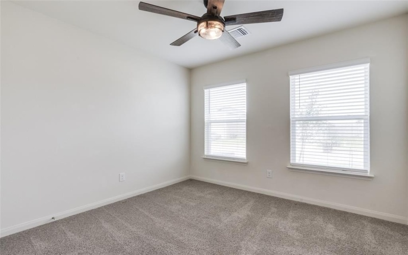 9936 Voyager Lane, Fort Worth, TX 76131, 3 Bedrooms Bedrooms, ,2 BathroomsBathrooms,Residential,For Sale,9936 Voyager Lane,20934774