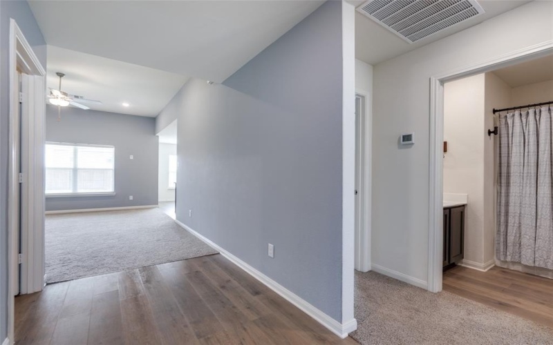 9936 Voyager Lane, Fort Worth, TX 76131, 3 Bedrooms Bedrooms, ,2 BathroomsBathrooms,Residential,For Sale,9936 Voyager Lane,20934774