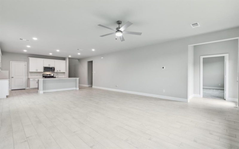 527 Cayman Cove, Seagoville, TX 75159, 4 Bedrooms Bedrooms, ,3 BathroomsBathrooms,Residential,For Sale,527 Cayman Cove,0,20919648