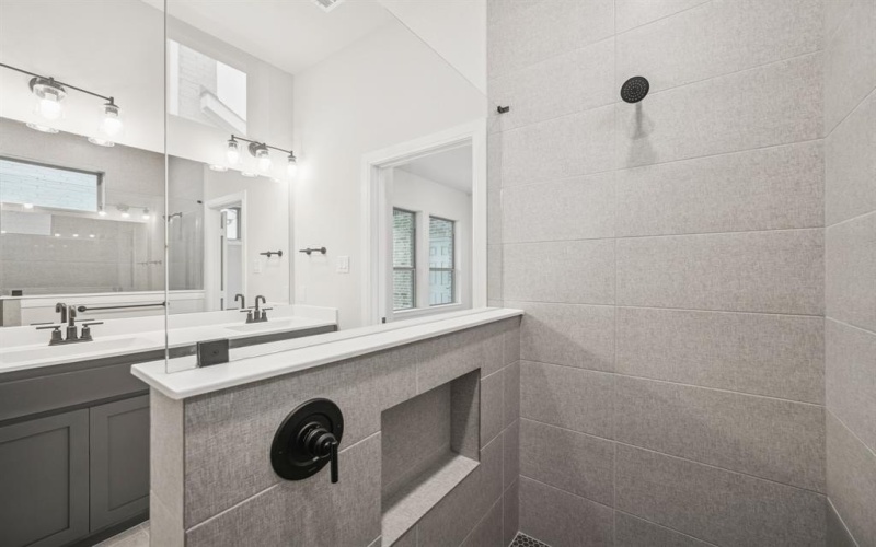 9452 Dahlia Boulevard, Mesquite, TX 75126, 2 Bedrooms Bedrooms, ,2 BathroomsBathrooms,Residential,For Sale,9452 Dahlia Boulevard,0,20929898