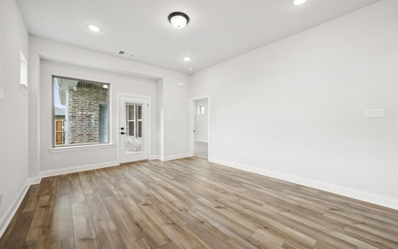 9452 Dahlia Boulevard, Mesquite, TX 75126, 2 Bedrooms Bedrooms, ,2 BathroomsBathrooms,Residential,For Sale,9452 Dahlia Boulevard,0,20929898