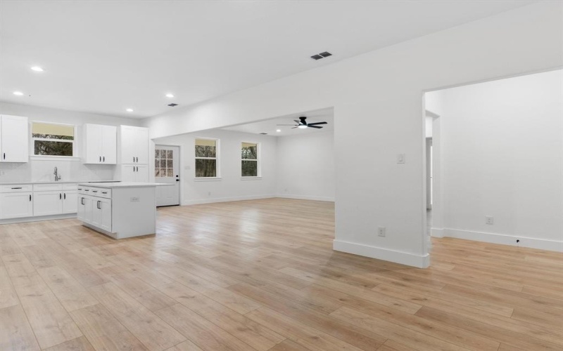 833 Haynie Drive, Runaway Bay, TX 76426, 4 Bedrooms Bedrooms, ,2 BathroomsBathrooms,Residential,For Sale,833 Haynie Drive,20931768