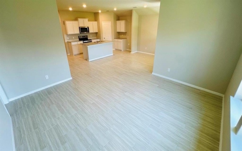 1628 MARSH Street, Cleburne, TX 76033, 4 Habitaciones Habitaciones , ,2 BañosBaños,Residential,En Venta,1628 MARSH Street,20936495