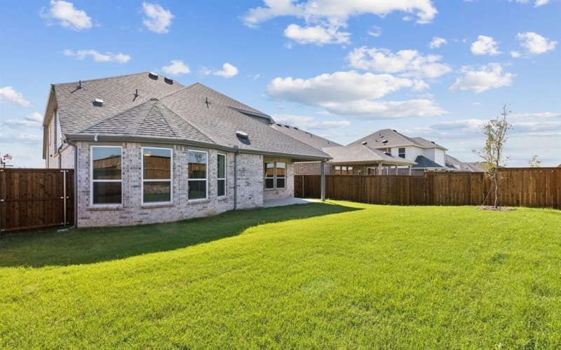 5866 Blackwell Avenue, Pilot Point, TX 76258, 5 Bedrooms Bedrooms, ,5 BathroomsBathrooms,Residential,For Sale,5866 Blackwell Avenue,0,20937191