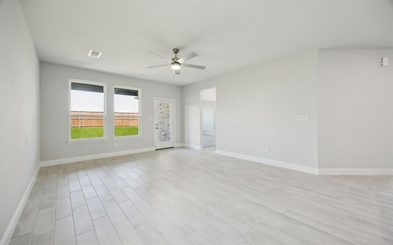 511 Lana Drive, Seagoville, TX 75159, 4 Habitaciones Habitaciones , ,2 BañosBaños,Residential,En Venta,511 Lana Drive,0,20928327