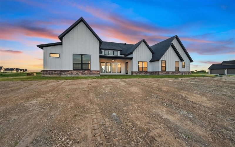 500 Longhorn Drive, Springtown, TX 76082, 5 Bedrooms Bedrooms, ,3 BathroomsBathrooms,Residential,For Sale,500 Longhorn Drive,20937543