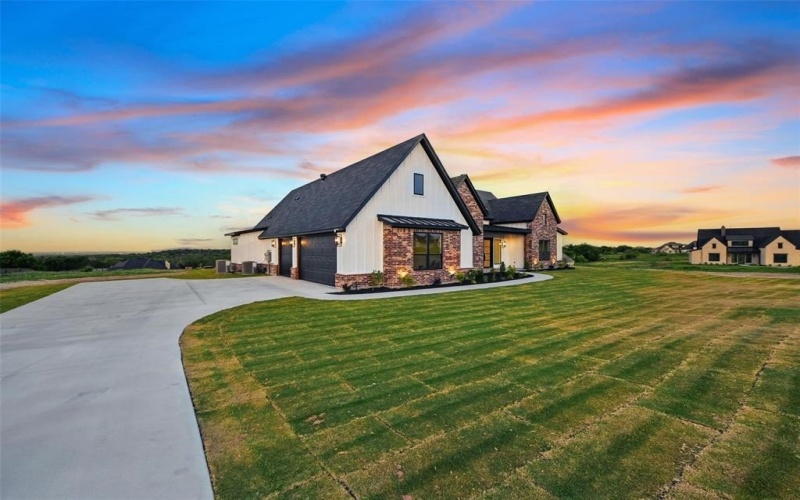 500 Longhorn Drive, Springtown, TX 76082, 5 Bedrooms Bedrooms, ,3 BathroomsBathrooms,Residential,For Sale,500 Longhorn Drive,20937543