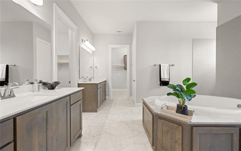 4641 Bonanza Drive, Midlothian, TX 76065, 4 Habitaciones Habitaciones , ,3 BañosBaños,Residential,En Venta,4641 Bonanza Drive,20937636