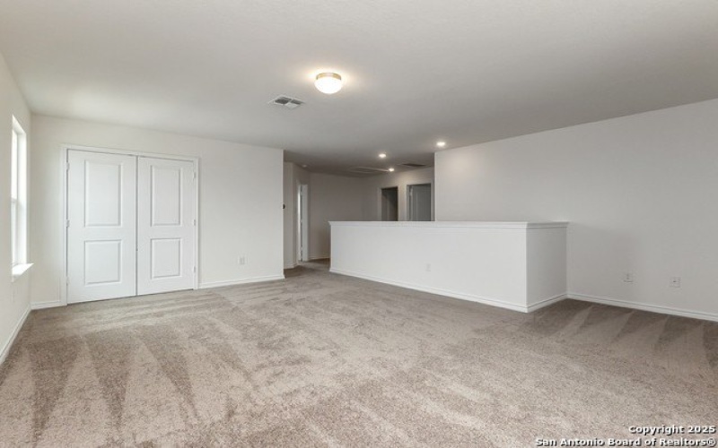 2504 Chronos Drive, San Antonio, TX 78245, 3 Habitaciones Habitaciones , ,2 BañosBaños,Residential,En Venta,2504 Chronos Drive,1854130