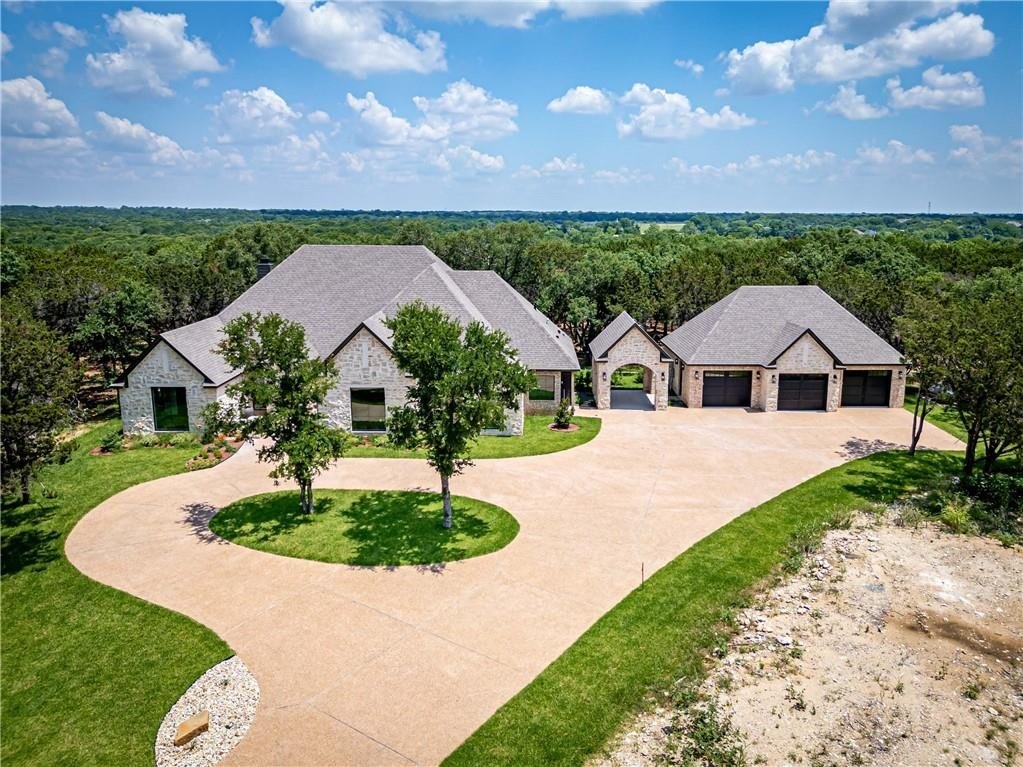 1136 Queen Elizabeth Drive, McGregor, TX 76657, 4 Habitaciones Habitaciones , ,3 BañosBaños,Residential,En Venta,1136 Queen Elizabeth Drive,227798