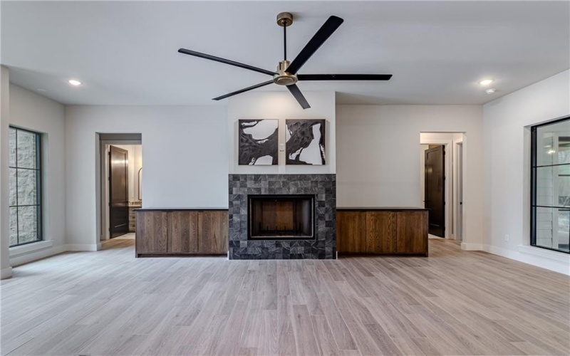1136 Queen Elizabeth Drive, McGregor, TX 76657, 4 Habitaciones Habitaciones , ,3 BañosBaños,Residential,En Venta,1136 Queen Elizabeth Drive,227798